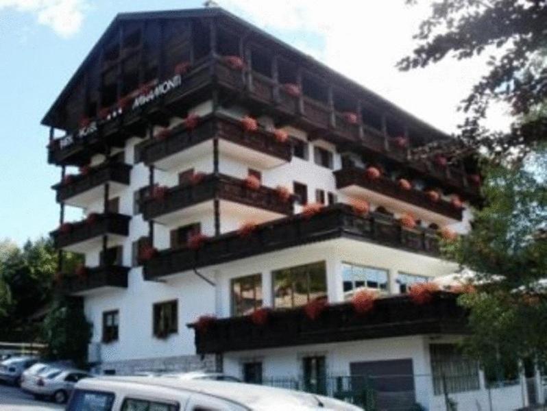 Park Hotel Miramonti Folgaria Buitenkant foto